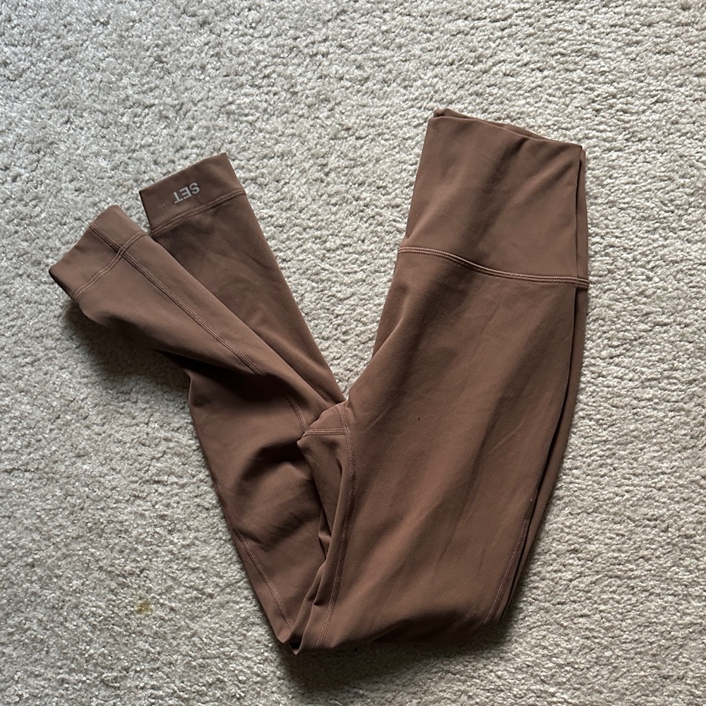 SET Active Luxform leggings